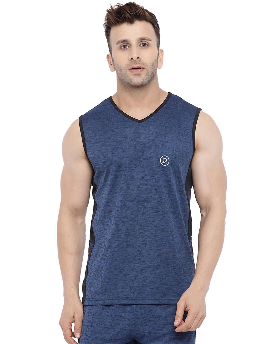 blue solid t-shirt - 17014234 - Zoom Image - 1