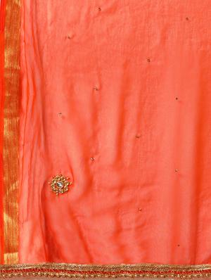 solid banarasi saree with blouse - 17014867 - Standard Image - 4