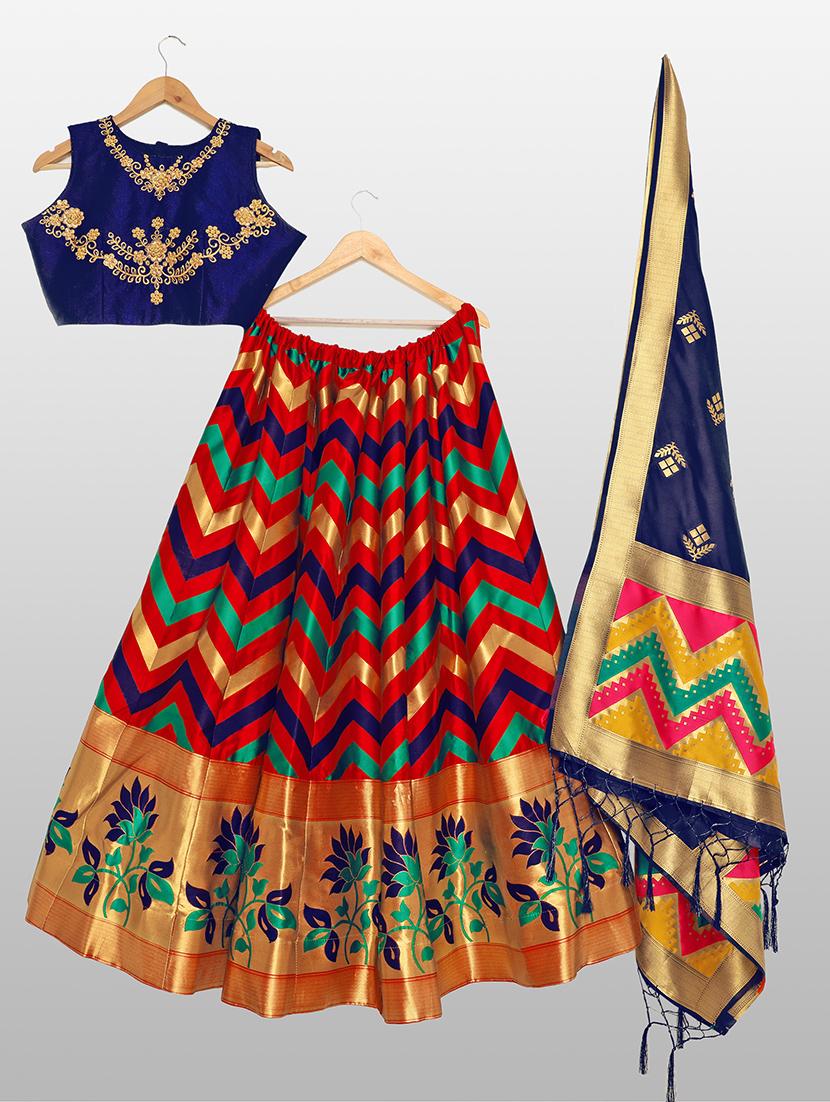 self design panneled lehenga - 17020519 - Zoom Image - 4