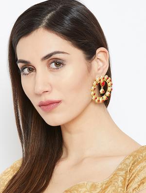 gold brass studs earring - 17021553 - Standard Image - 4