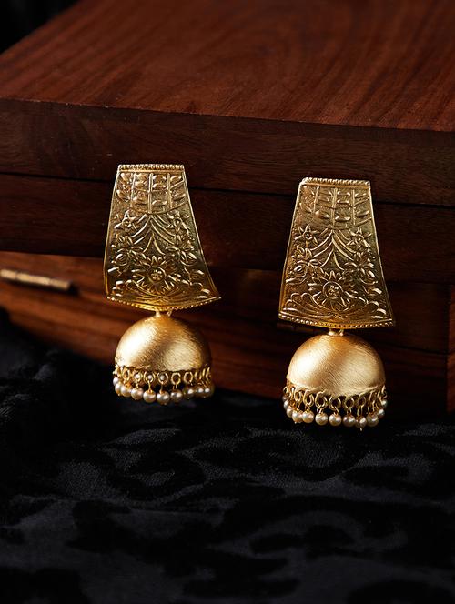 gold metal jhumka earring - 17021557 - Standard Image - 1