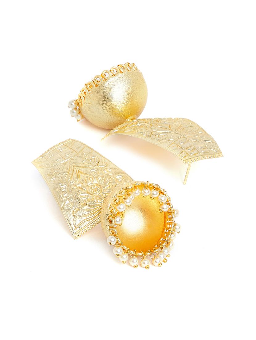 gold metal jhumka earring - 17021557 - Zoom Image - 3