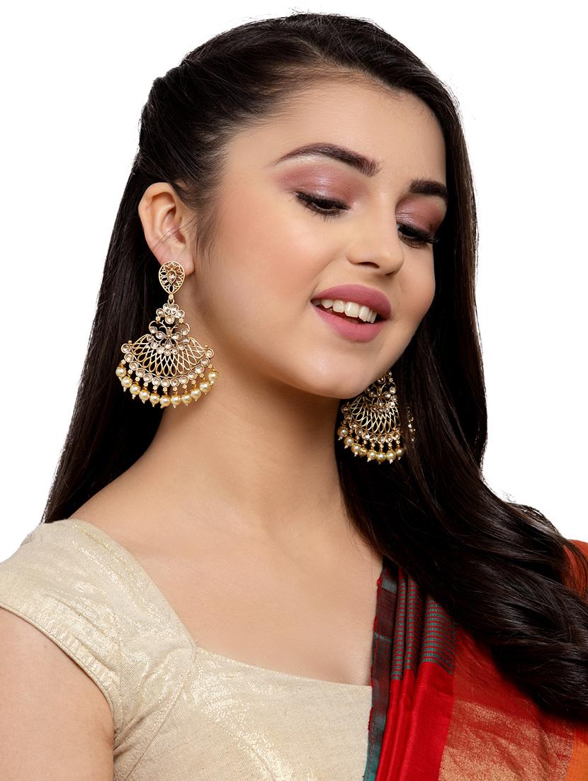 gold brass drop earring - 17021638 - Zoom Image - 4