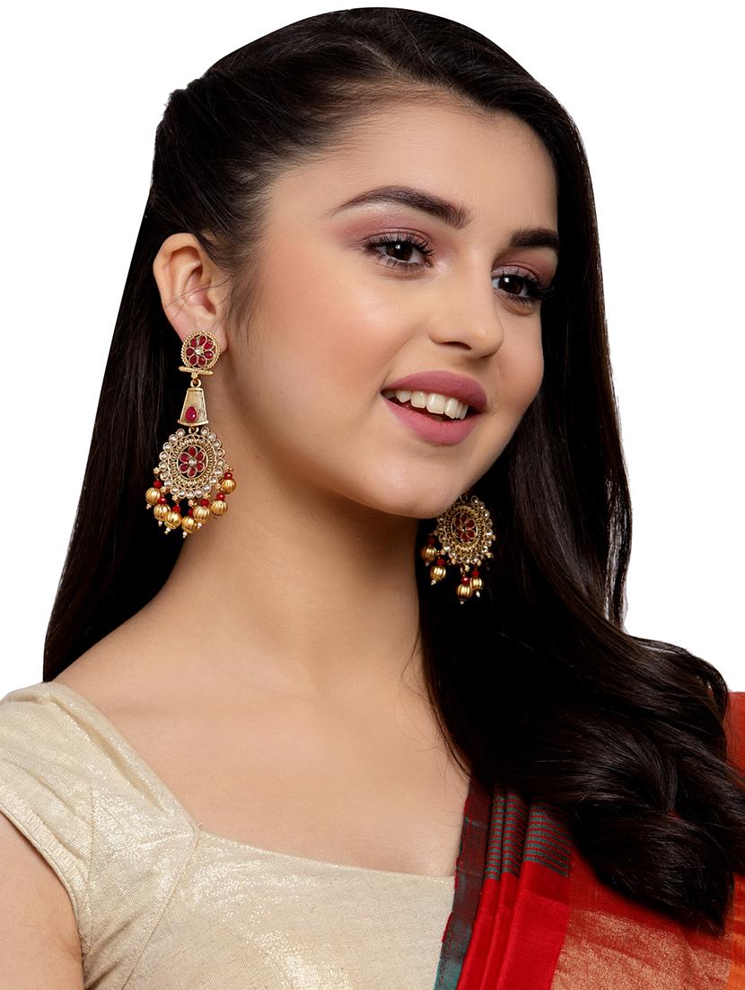 gold brass drop earring - 17021639 - Zoom Image - 4