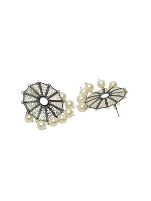silver copper studs earring - 17021642 - Standard Image - 3