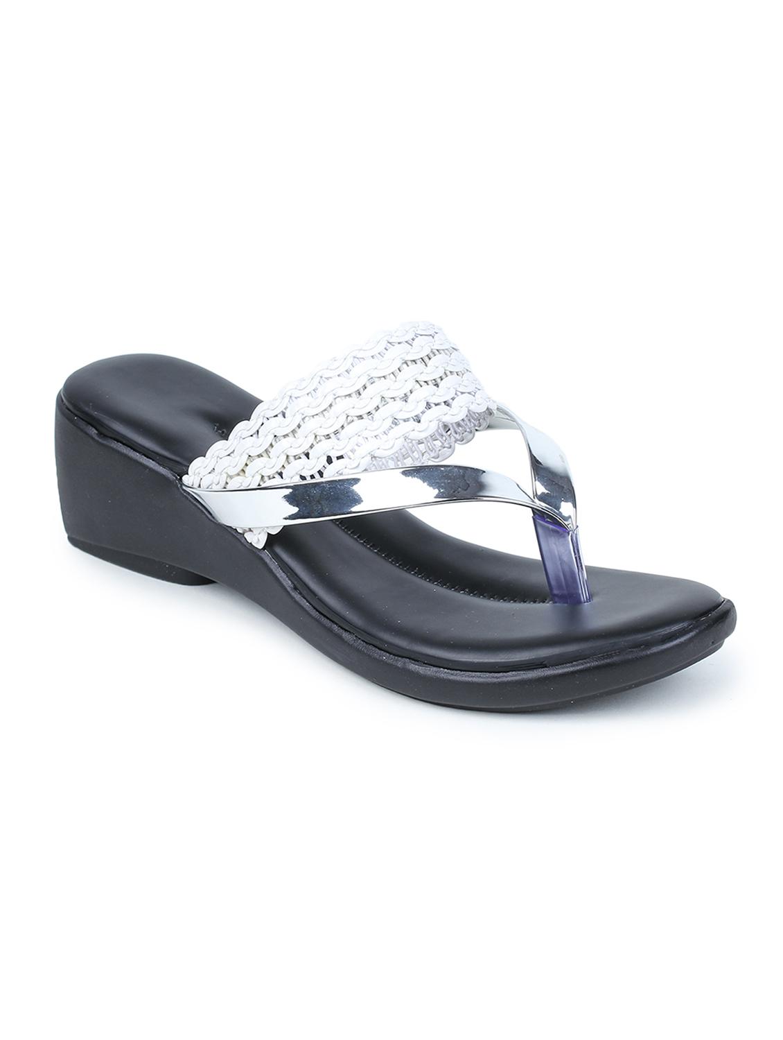 white toe separator sandals - 17024794 - Zoom Image - 1