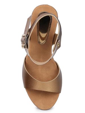 gold back strap wedges - 17024804 - Standard Image - 4