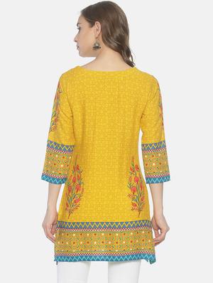 printed straight kurti - 17027275 - Standard Image - 3