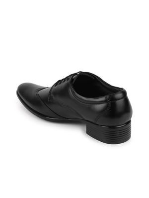 black lace-up brouges - 17027818 - Standard Image - 3