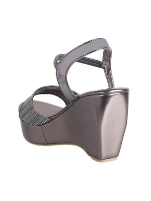grey back strap wedges - 17031540 - Standard Image - 4