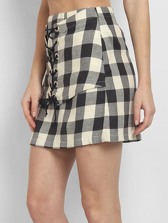 lace up checkered a-line skirt - 17032698 - Zoom Image - 5