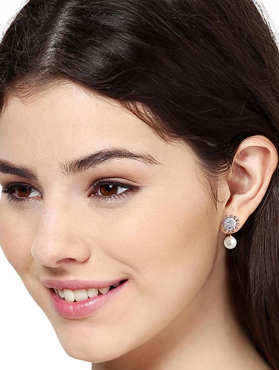 gold metal drop earring - 17041311 - Zoom Image - 2