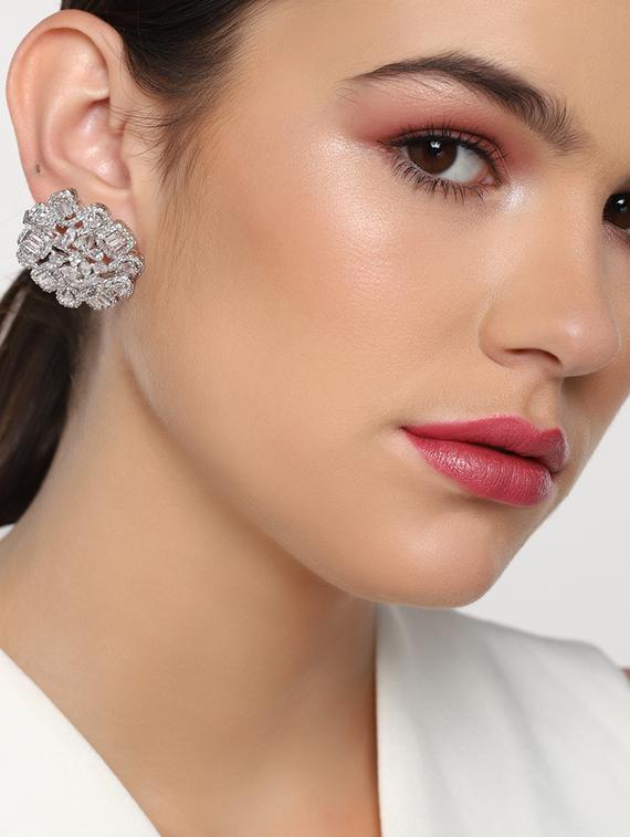 gold metal studs earring - 17041339 - Zoom Image - 2
