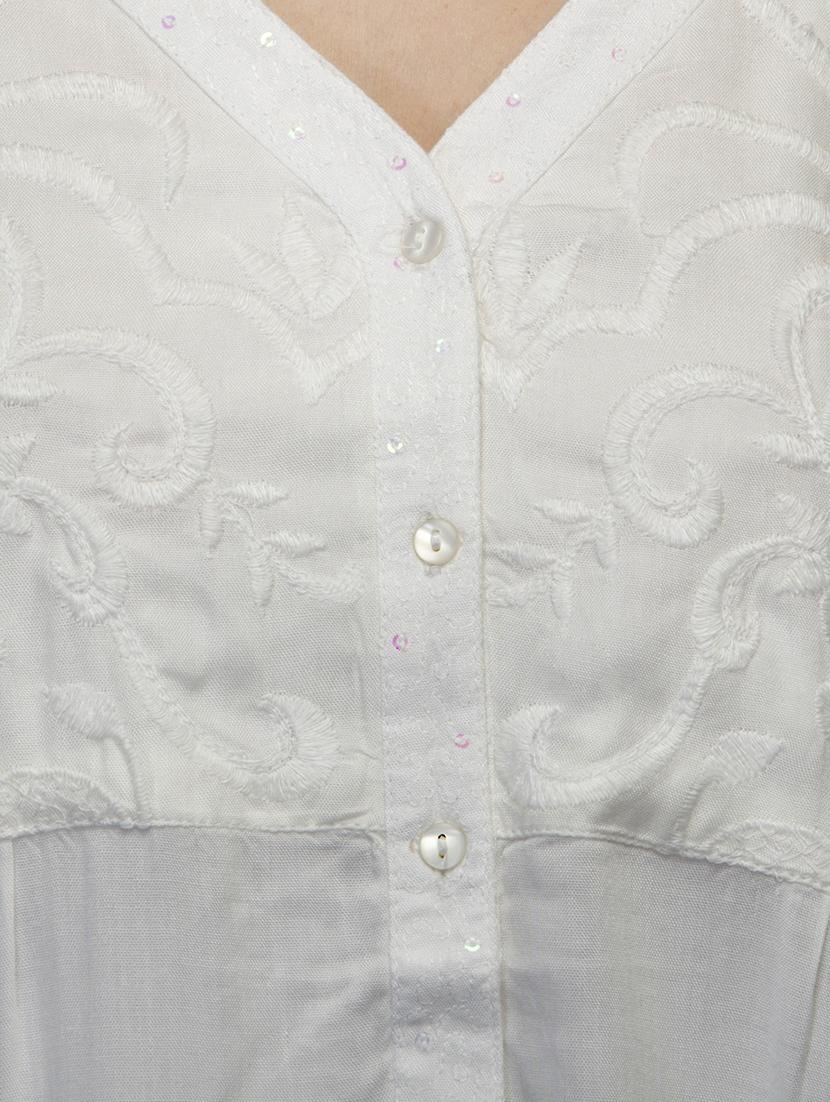 button up embroidered top - 17064539 - Zoom Image - 4