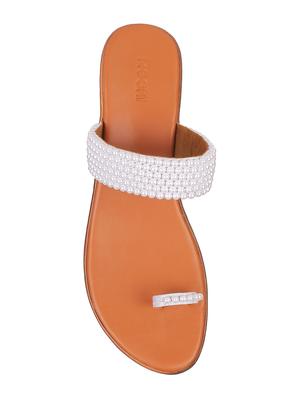 white one toe wedges - 17074734 - Standard Image - 4