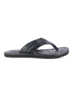 navy toe separator slippers - 17076768 - Standard Image - 2