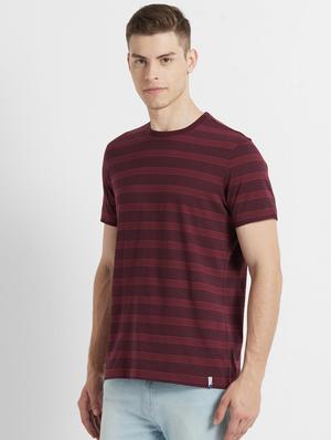 maroon striped tshirt - 17077702 - Standard Image - 2