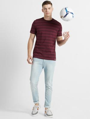 maroon striped tshirt - 17077702 - Standard Image - 4