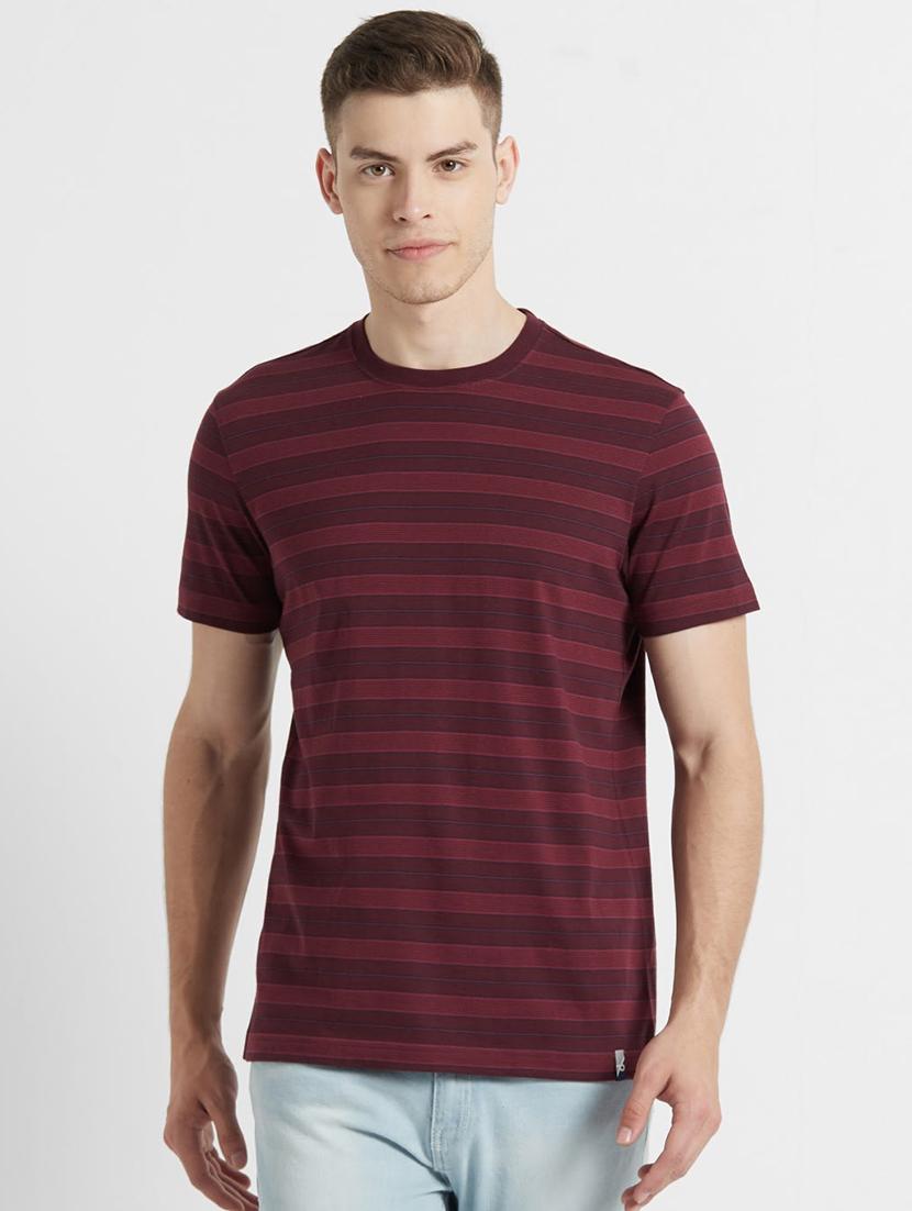 maroon striped tshirt - 17077702 - Zoom Image - 1