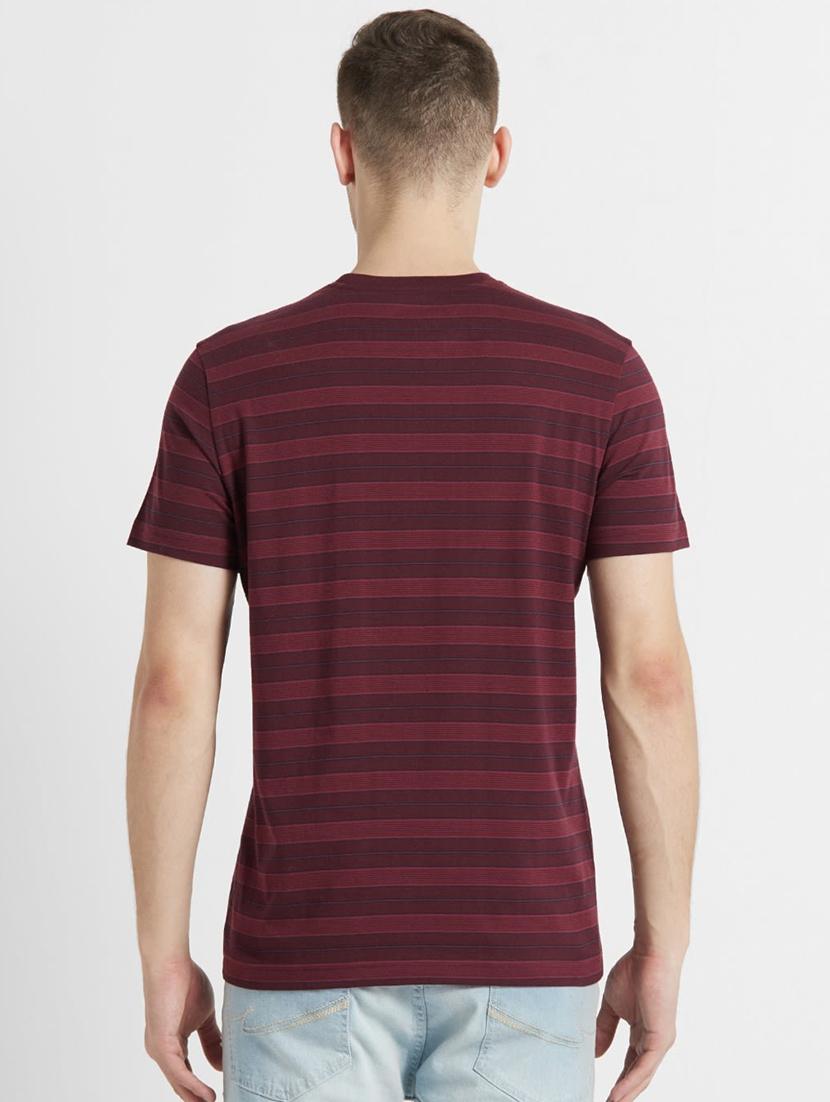 maroon striped tshirt - 17077702 - Zoom Image - 3