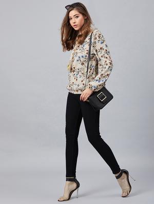 tie up neck floral top - 17080292 - Standard Image - 4