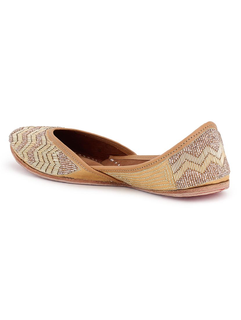 gold slip on jutis - 17085542 - Zoom Image - 3
