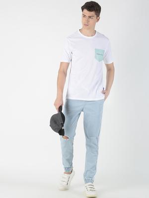 white solid pocket t-shirt - 17086069 - Standard Image - 4