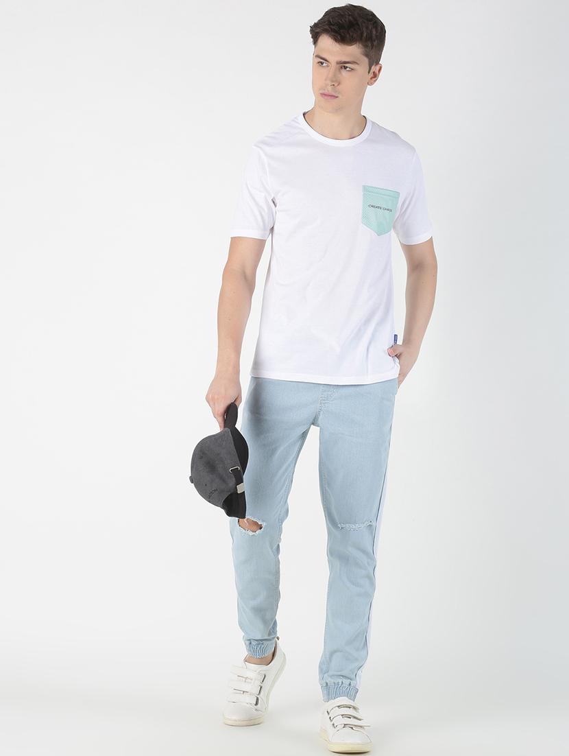 white solid pocket t-shirt - 17086069 - Zoom Image - 4