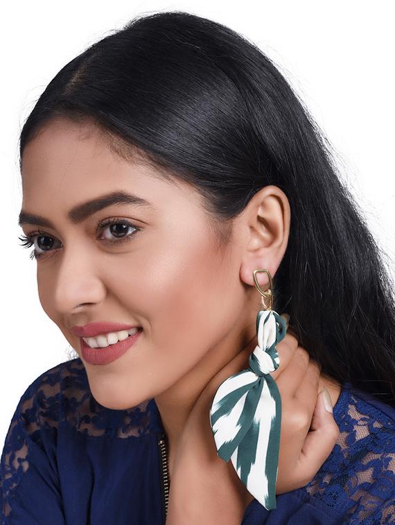 gold copper drop earring - 17086897 - Zoom Image - 4