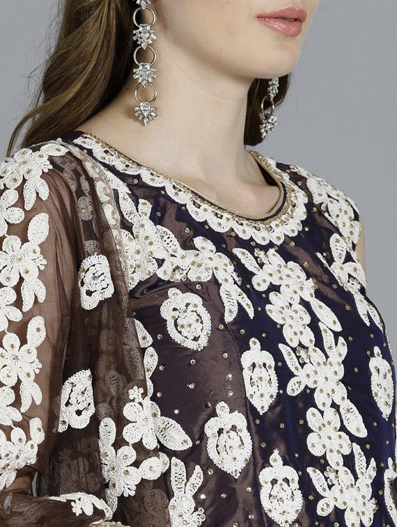 embroidered suit set - 17087573 - Zoom Image - 4