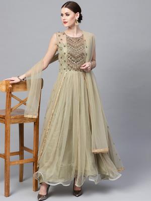 embellished net flared gown - 17087757 - Standard Image - 4