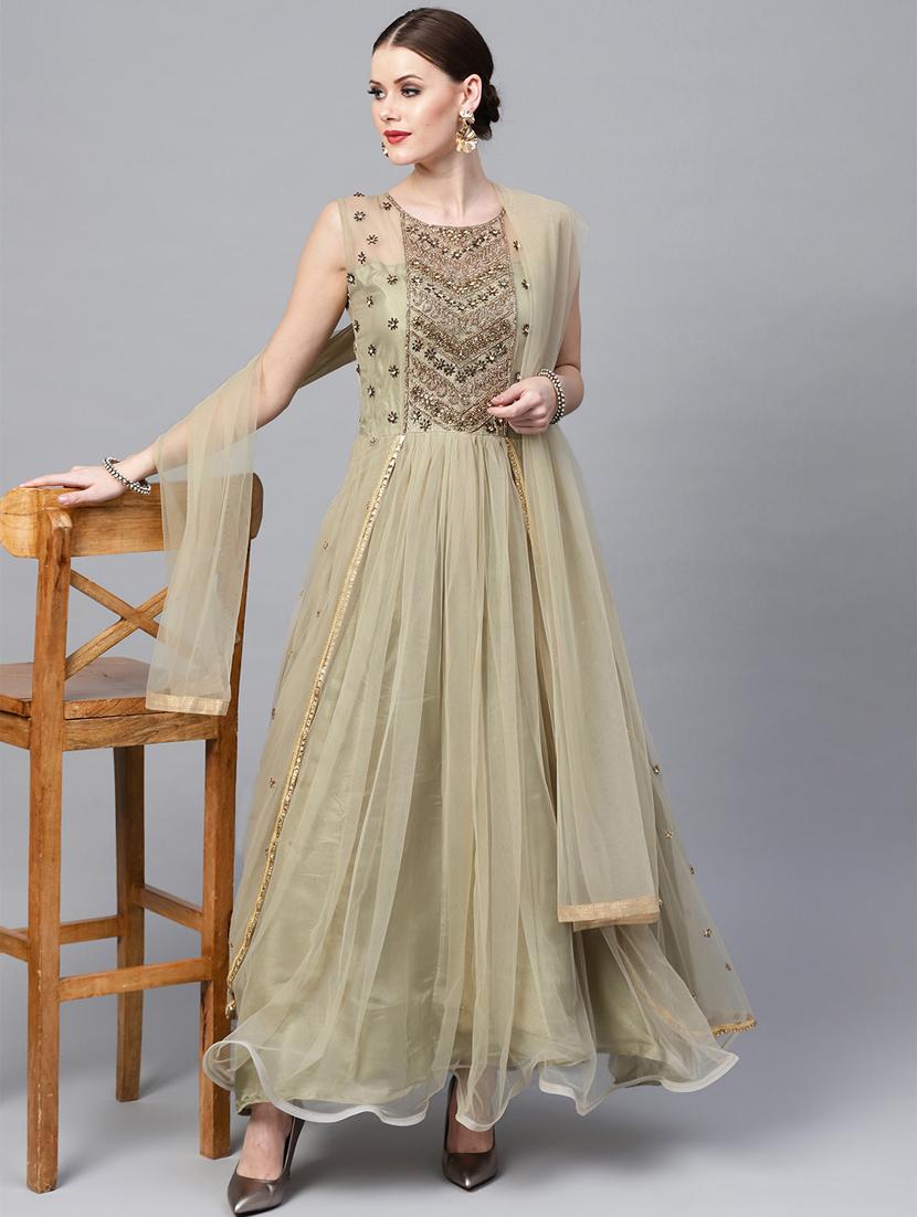 embellished net flared gown - 17087757 - Zoom Image - 4