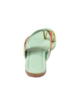 green one toe kolhapuris - 17088714 - Standard Image - 3
