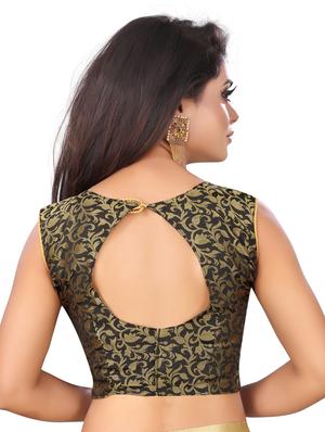 solid plain saree with blouse - 17089008 - Standard Image - 4