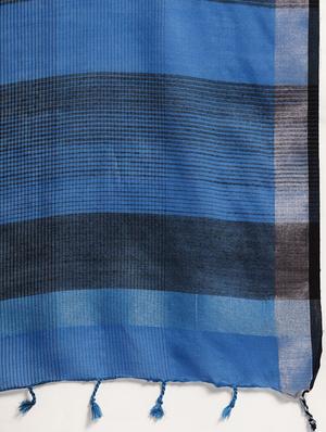 solid jamdani saree with blouse - 17089877 - Standard Image - 4