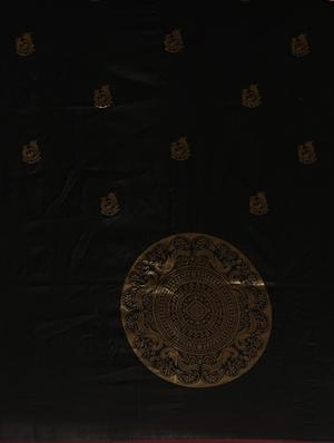 black silk blend banarasi saree with blouse - 17089980 - Standard Image - 4