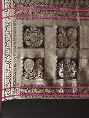 brown silk blend banarasi saree with blouse - 17089984 - Standard Image - 5