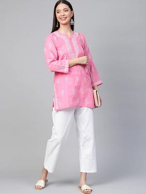ada hand-embroidered onion pink cotton chikankari straight kurti - 17092960 - Standard Image - 4