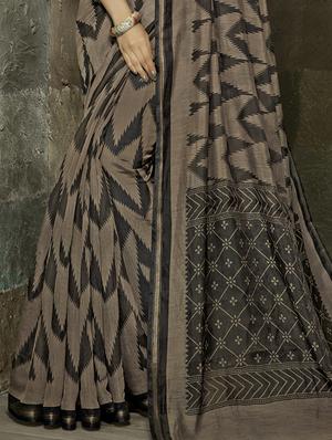 abstract printed saree with blouse - 17095576 - Standard Image - 2