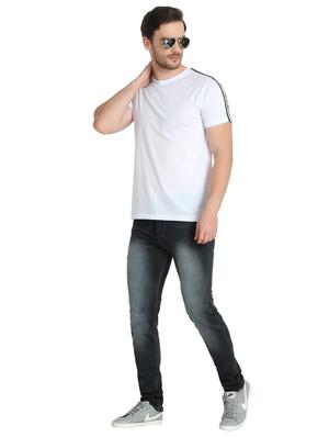 white cotton tshirt - 17095818 - Standard Image - 4