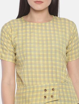 button detail checkered top - 17096329 - Standard Image - 5