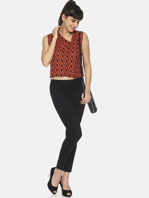 asymmetric neck printed crop top - 17096332 - Standard Image - 4