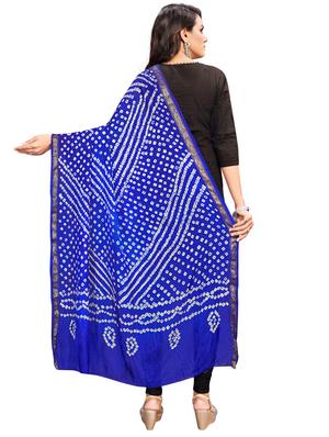 printed bandhani dupatta - 17097664 - Standard Image - 2