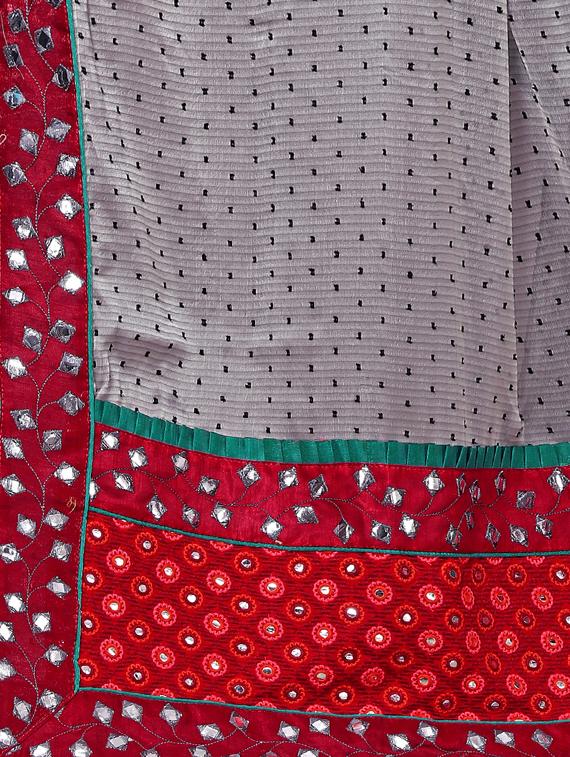 bordered embroidered saree with blouse - 17100534 - Zoom Image - 3