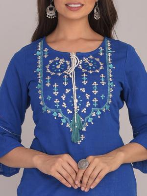 embroidered a-line kurta - 17101988 - Standard Image - 4
