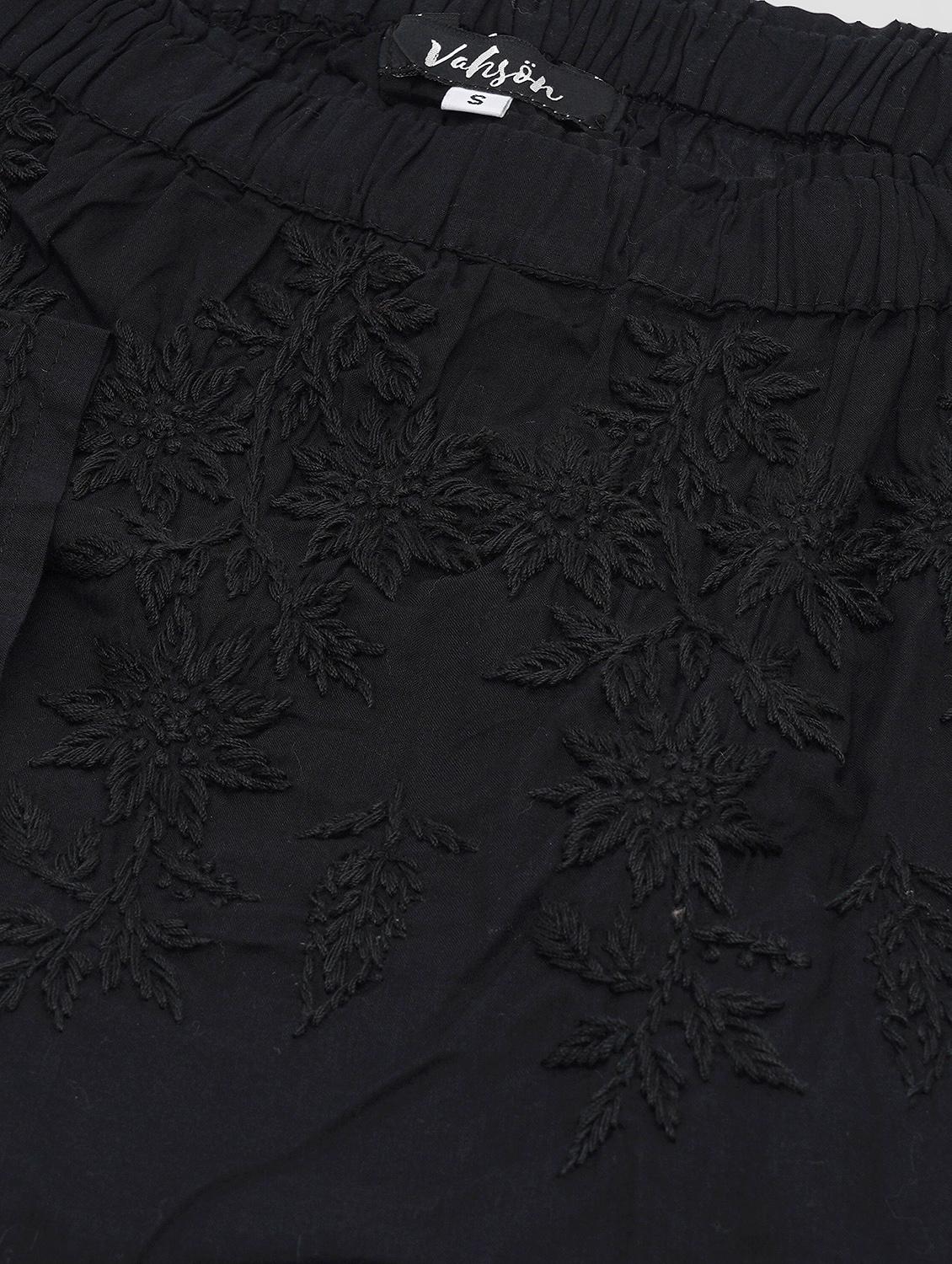 mock neck embroidered top - 17102076 - Zoom Image - 5
