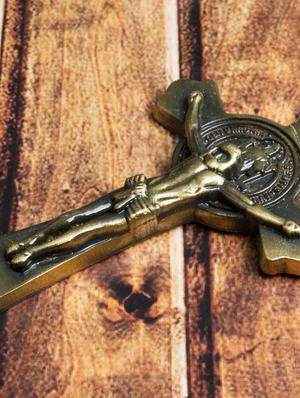 gold colored brass pendant - 17104734 - Standard Image - 2
