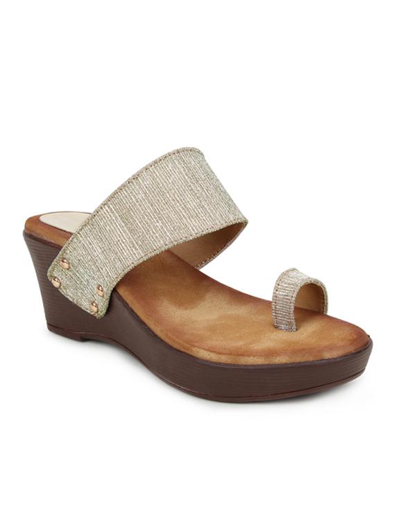 gold one toe wedges - 17112583 - Zoom Image - 1