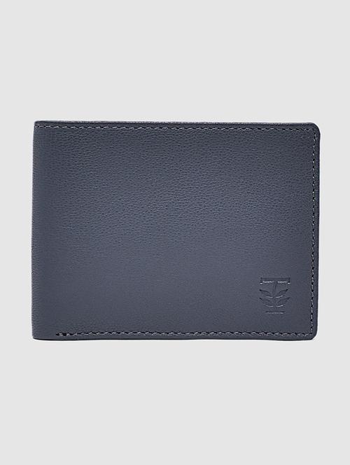 grey leather wallet - 17112701 - Standard Image - 1