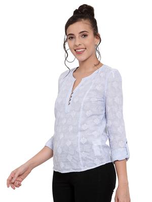 contrast button detail top - 17115713 - Standard Image - 2